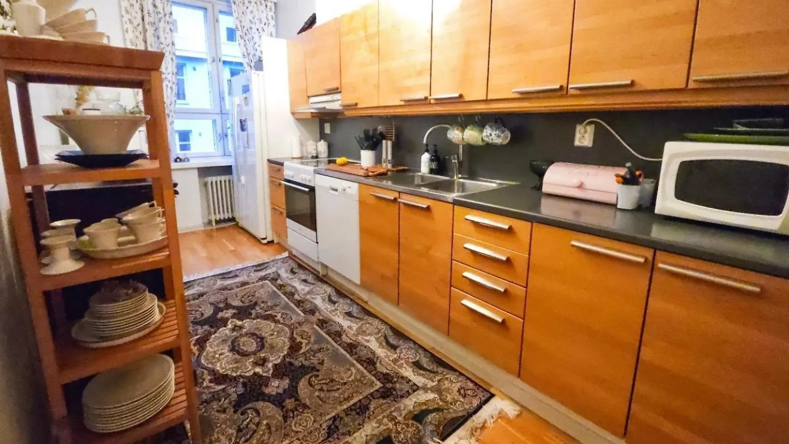 3 Lovely Rooms In Helsinki Center. Apartment